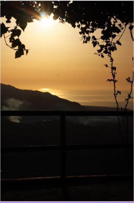 Hotel Rural Los Caracoles Frigiliana Bagian luar foto